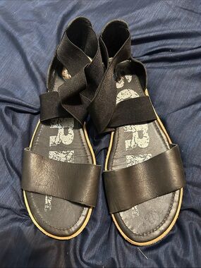 Sorel Black Elastic-Strap Leather Sandals